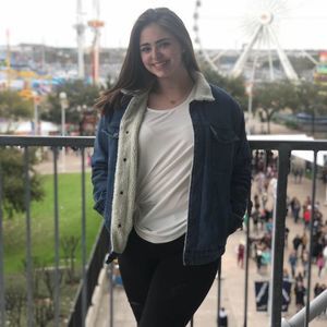 Meet your Posher, Abby